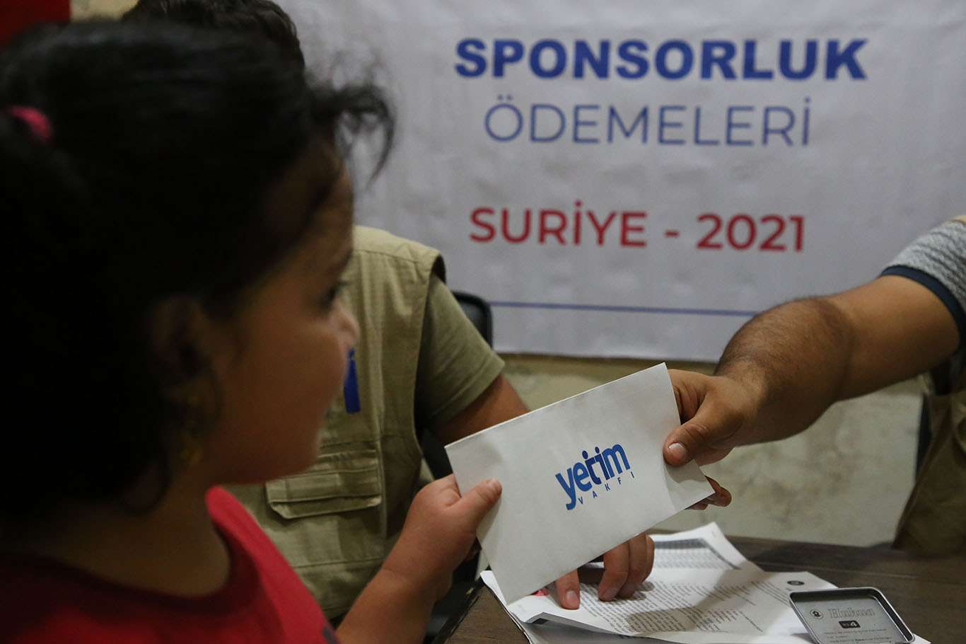 Yetim Vakfı'ndan binlerce yetime destek